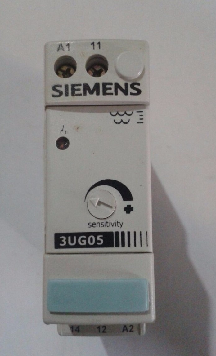 Rele de nivel para liquidos conductivos sensibilidad de 5 a 10 Kohm tension de mando 110 VAC