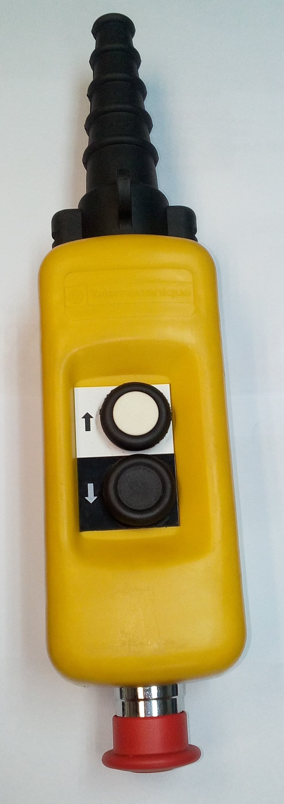 Caja completa IP65 2 puls. c/enclav. 1NC+2NA p/puls. + stop 2NC control, lista para usar.